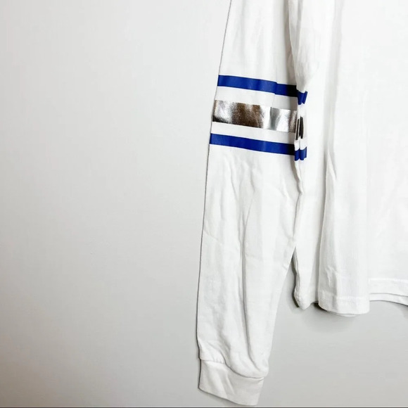 Good American The Metallic Stripe Crew Neck Tee - Picture 3 of 8